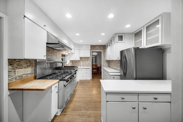 8339 Northcote Avenue, Munster, IN 46321