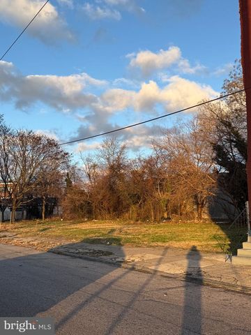 2427 N 10TH ST, Philadelphia, PA 19133