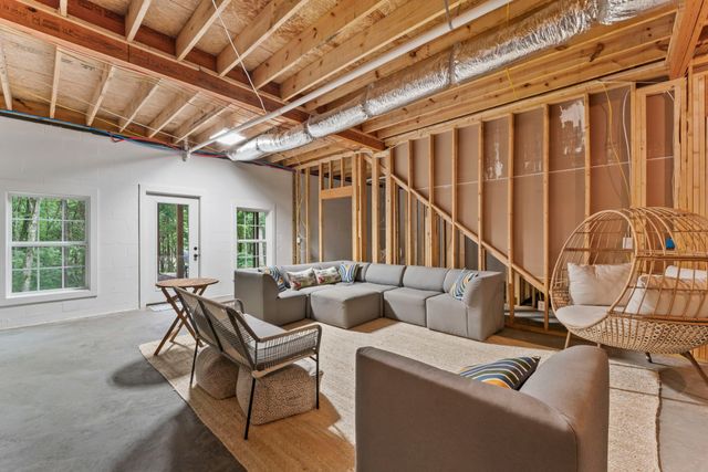 18 Shady Cove Ln, Winchester, TN 37398