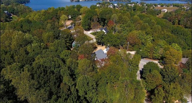 18 Shady Cove Ln, Winchester, TN 37398