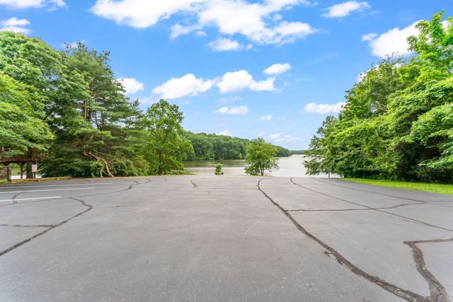 18 Shady Cove Ln, Winchester, TN 37398