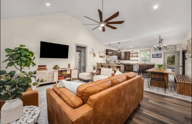 18 Shady Cove Ln, Winchester, TN 37398