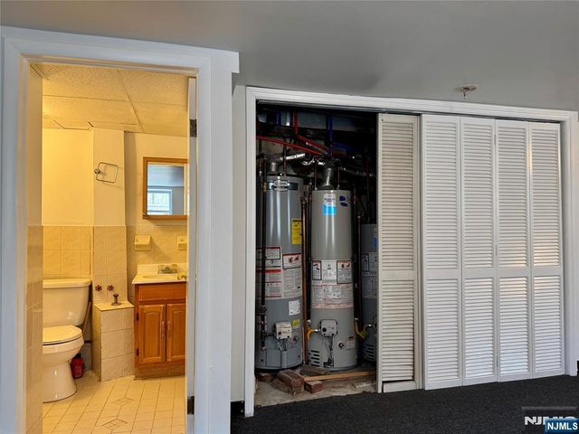 233 Malvern Street, Newark, NJ 07105