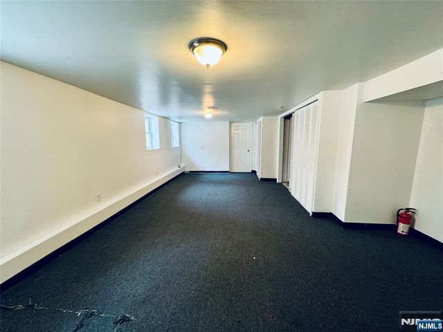 233 Malvern Street, Newark, NJ 07105