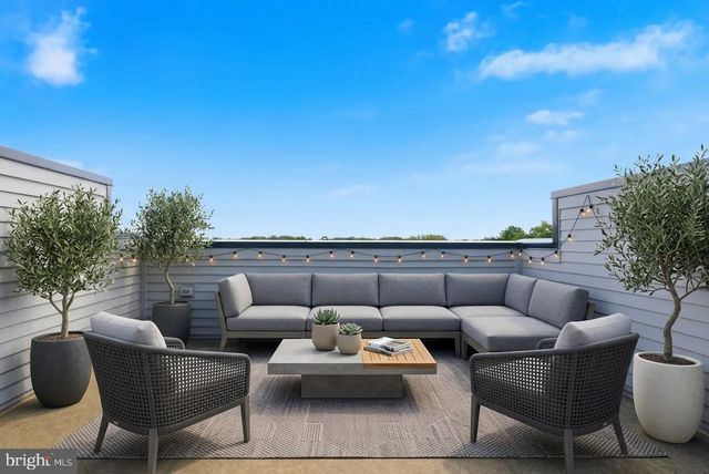 2018 TYSONS RIDGELINE RD, Falls Church, VA 22043