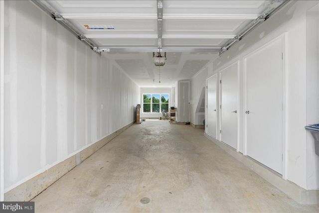 2018 TYSONS RIDGELINE RD, Falls Church, VA 22043