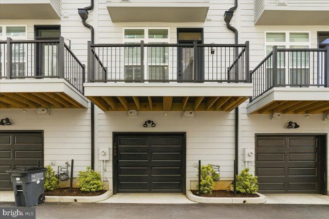 2018 TYSONS RIDGELINE RD, Falls Church, VA 22043