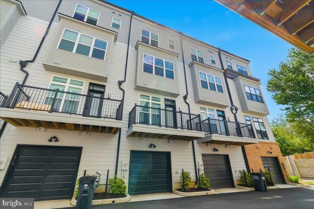 2018 TYSONS RIDGELINE RD, Falls Church, VA 22043