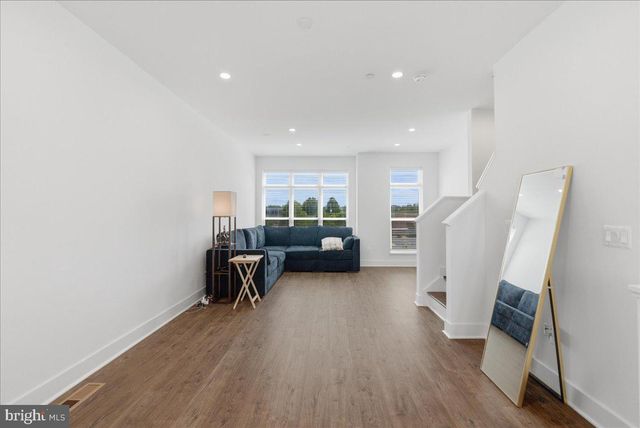 2018 TYSONS RIDGELINE RD, Falls Church, VA 22043