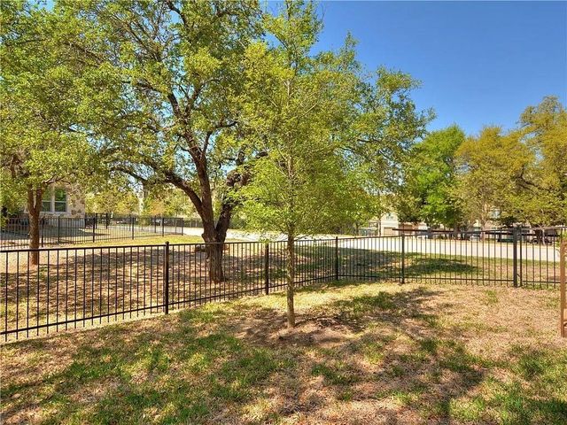 9512 Solana Vista LOOP B, Austin, TX 78750