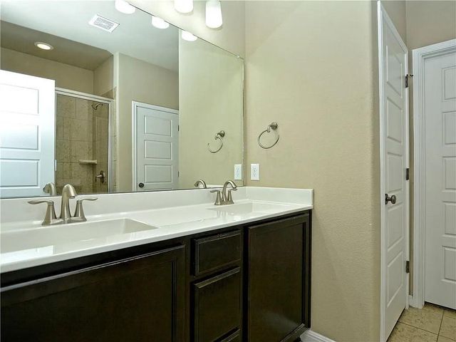 9512 Solana Vista LOOP B, Austin, TX 78750