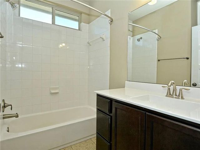9512 Solana Vista LOOP B, Austin, TX 78750