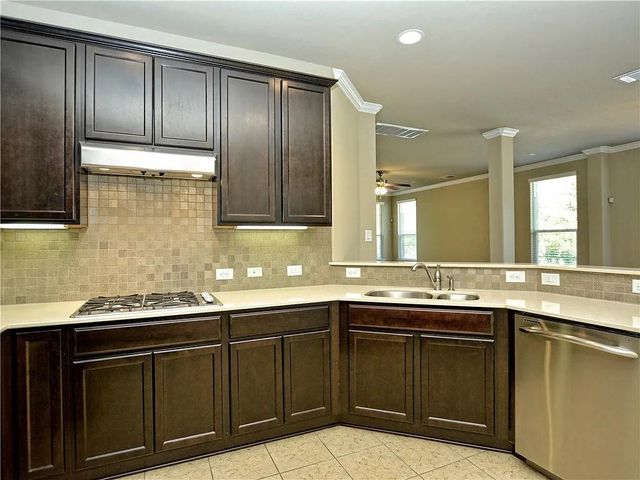 9512 Solana Vista LOOP B, Austin, TX 78750