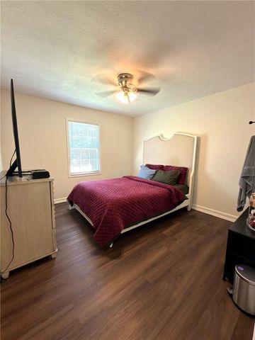 3760 Sunny Hill Drive, Loganville, GA 30052