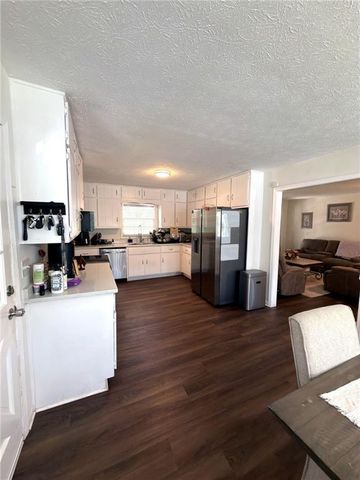 3760 Sunny Hill Drive, Loganville, GA 30052