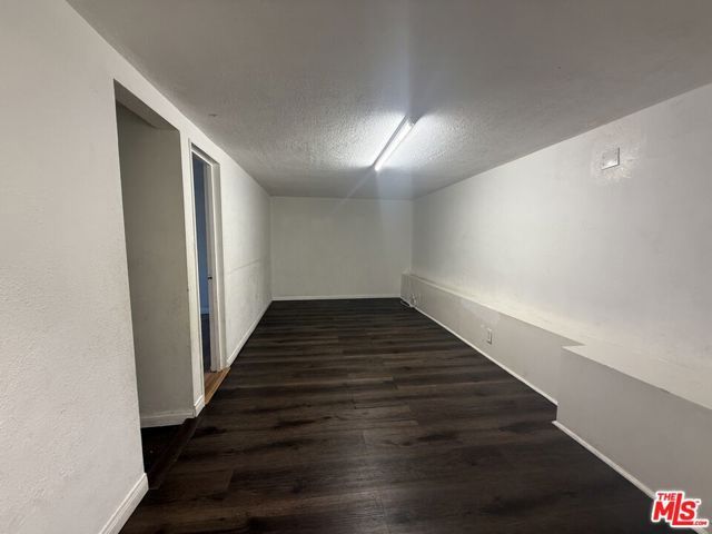 11233 Raymond Avenue, Los Angeles, CA 90044