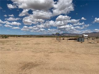 3981 N Arivaca, Golden Valley, AZ 86413
