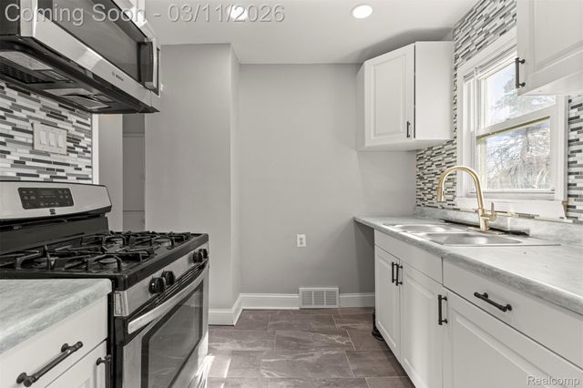 18931 Sawyer Street, Detroit, MI 48228