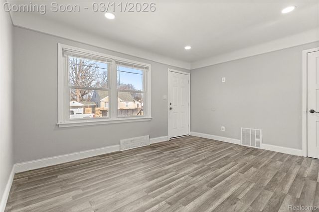 18931 Sawyer Street, Detroit, MI 48228