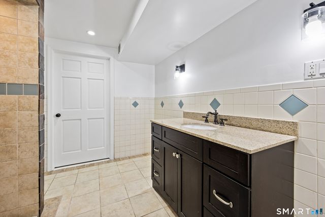 675 Newfield Street 2, Middletown, CT 06457