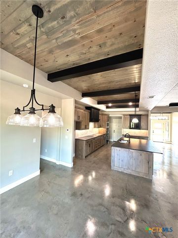 3 Saul Dr, Lampasas, TX 76550