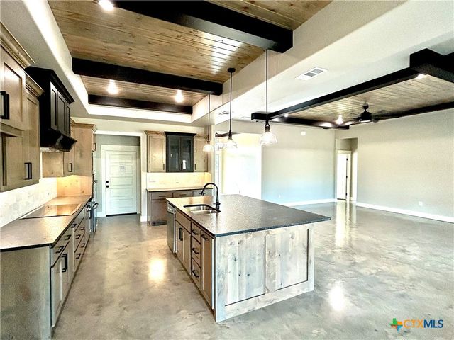 3 Saul Dr, Lampasas, TX 76550