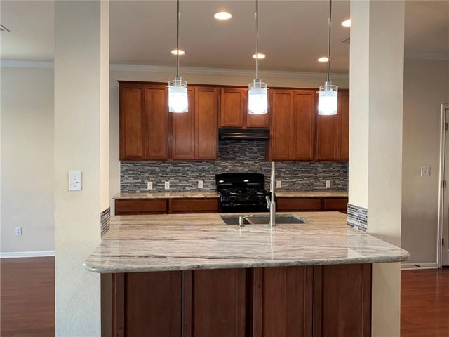 15104 Fernhill DR, Austin, TX 78717