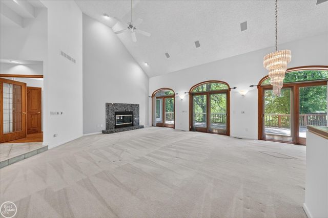 1 Beckford Place, Clarkston, MI 48348
