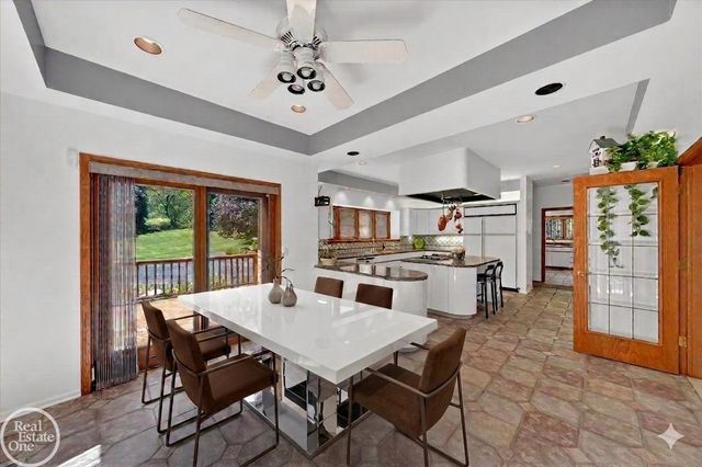 1 Beckford Place, Clarkston, MI 48348