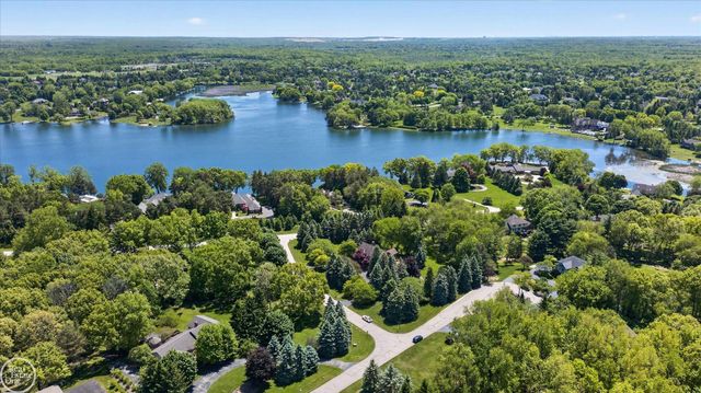 1 Beckford Place, Clarkston, MI 48348