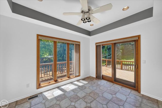 1 Beckford Place, Clarkston, MI 48348