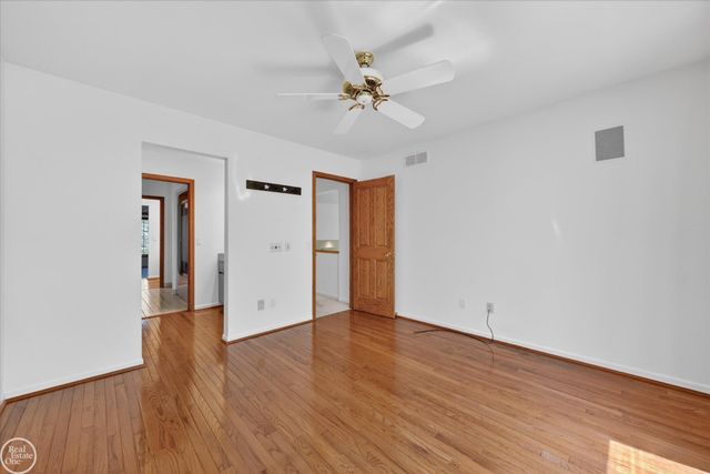 1 Beckford Place, Clarkston, MI 48348