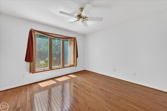 1 Beckford Place, Clarkston, MI 48348