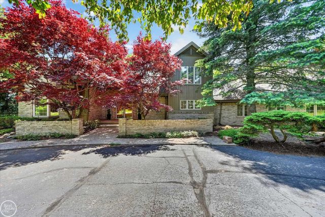 1 Beckford Place, Clarkston, MI 48348