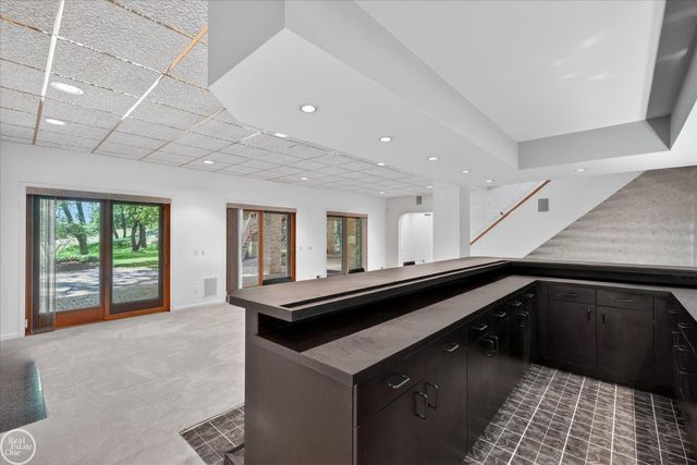 1 Beckford Place, Clarkston, MI 48348