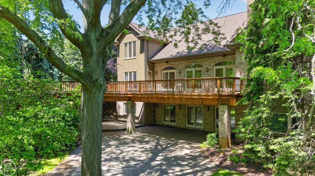 1 Beckford Place, Clarkston, MI 48348