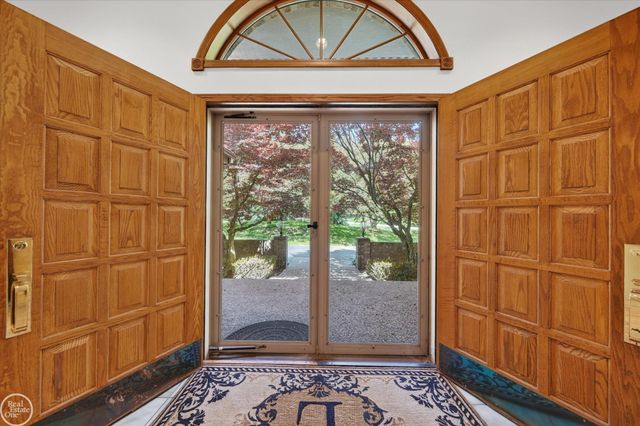 1 Beckford Place, Clarkston, MI 48348