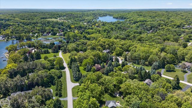 1 Beckford Place, Clarkston, MI 48348