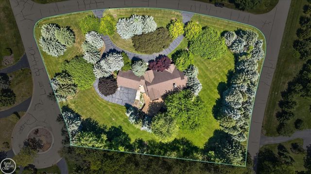 1 Beckford Place, Clarkston, MI 48348