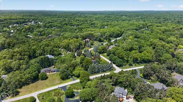 1 Beckford Place, Clarkston, MI 48348