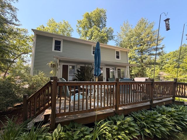 92 Horace Darling Dr, North Attleboro, MA 02760