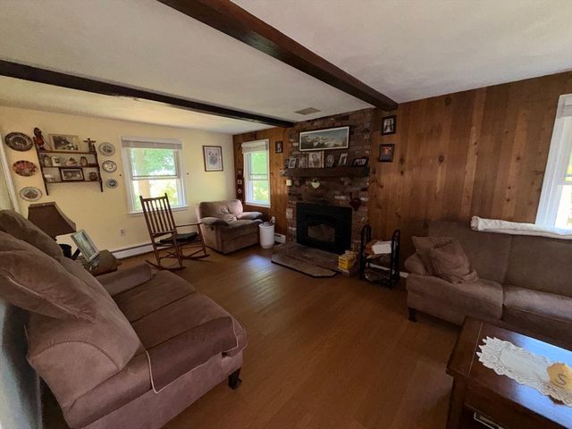92 Horace Darling Dr, North Attleboro, MA 02760