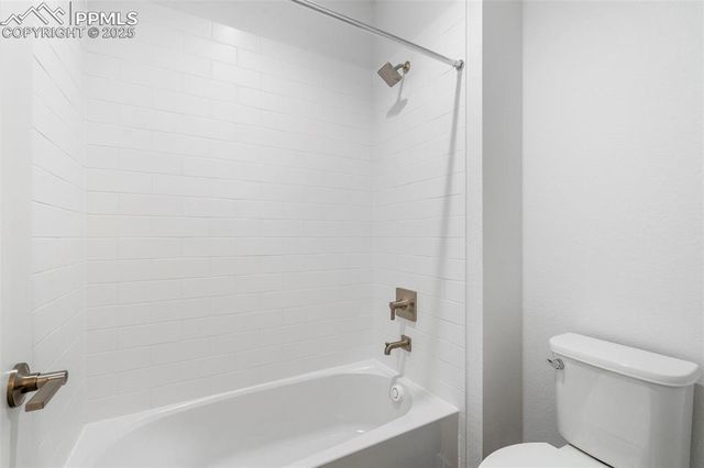 8072 School House Drive, Colorado Springs, CO 80908