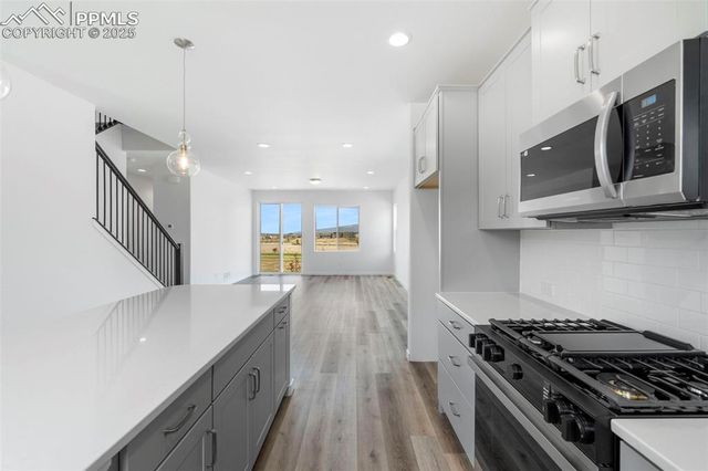 8072 School House Drive, Colorado Springs, CO 80908