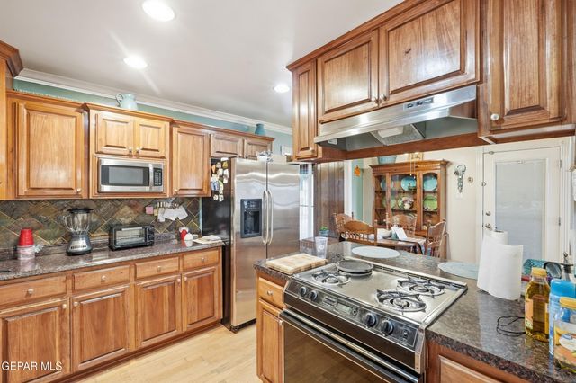 249 Placida Road, El Paso, TX 79932