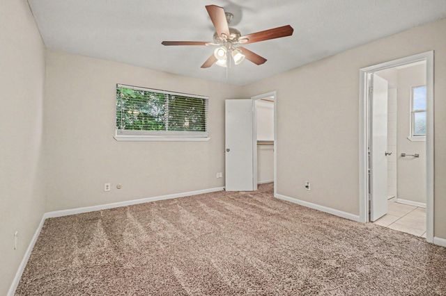 1917 Coupland Drive, La Porte, TX 77571