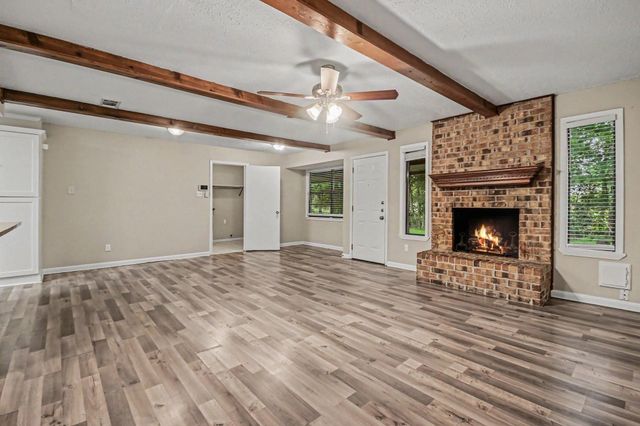 1917 Coupland Drive, La Porte, TX 77571