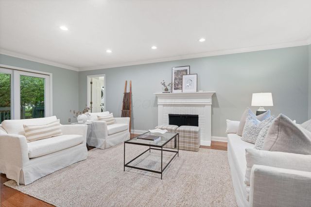 359 Bailey Place, Columbus, OH 43235