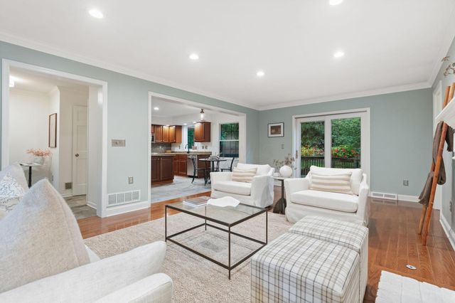 359 Bailey Place, Columbus, OH 43235