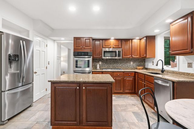 359 Bailey Place, Columbus, OH 43235